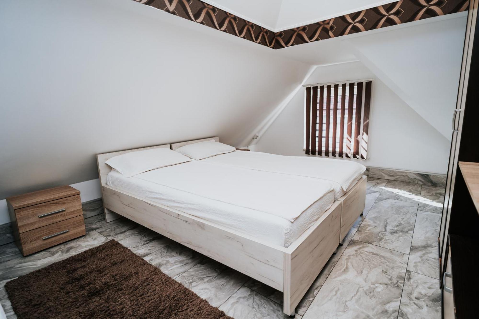 Apartment Attic Sibiu Luaran gambar